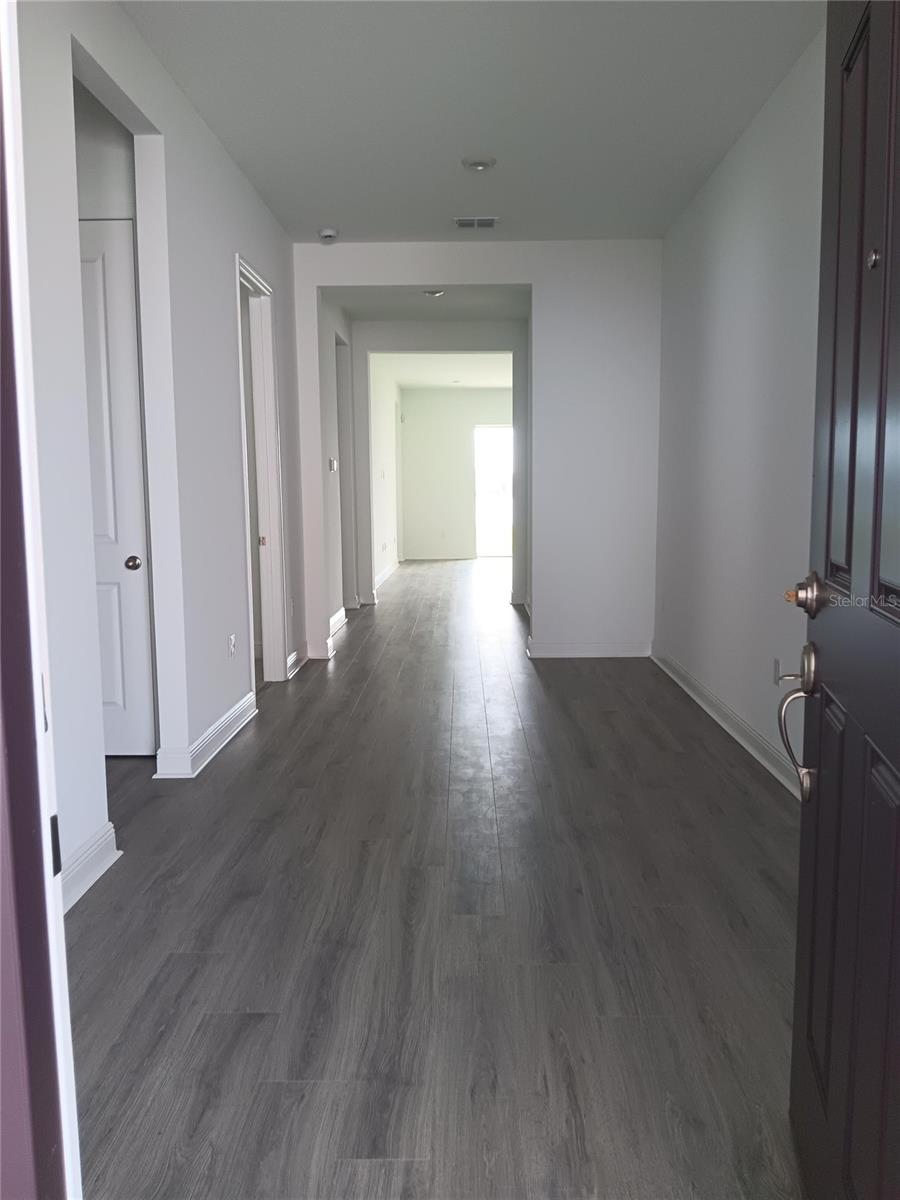 Image 2 of 42 For 18730 Planetree Street