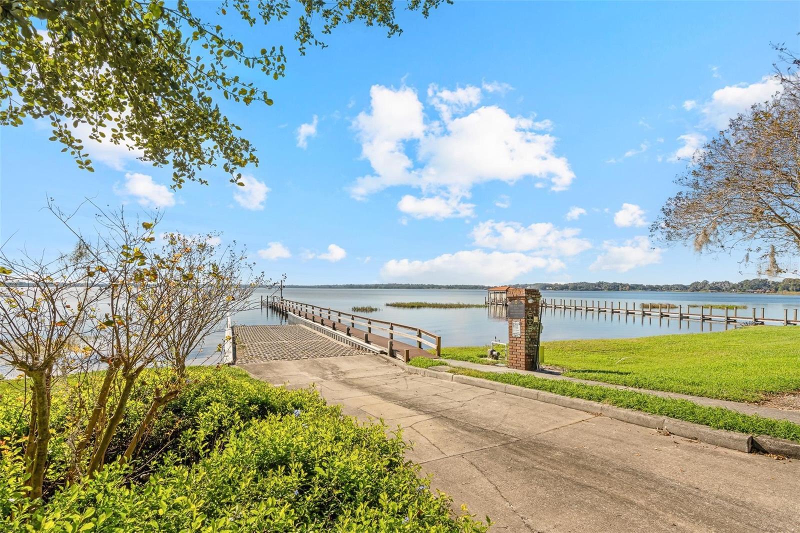 Image 2 of 32 For 717 Strihal Loop