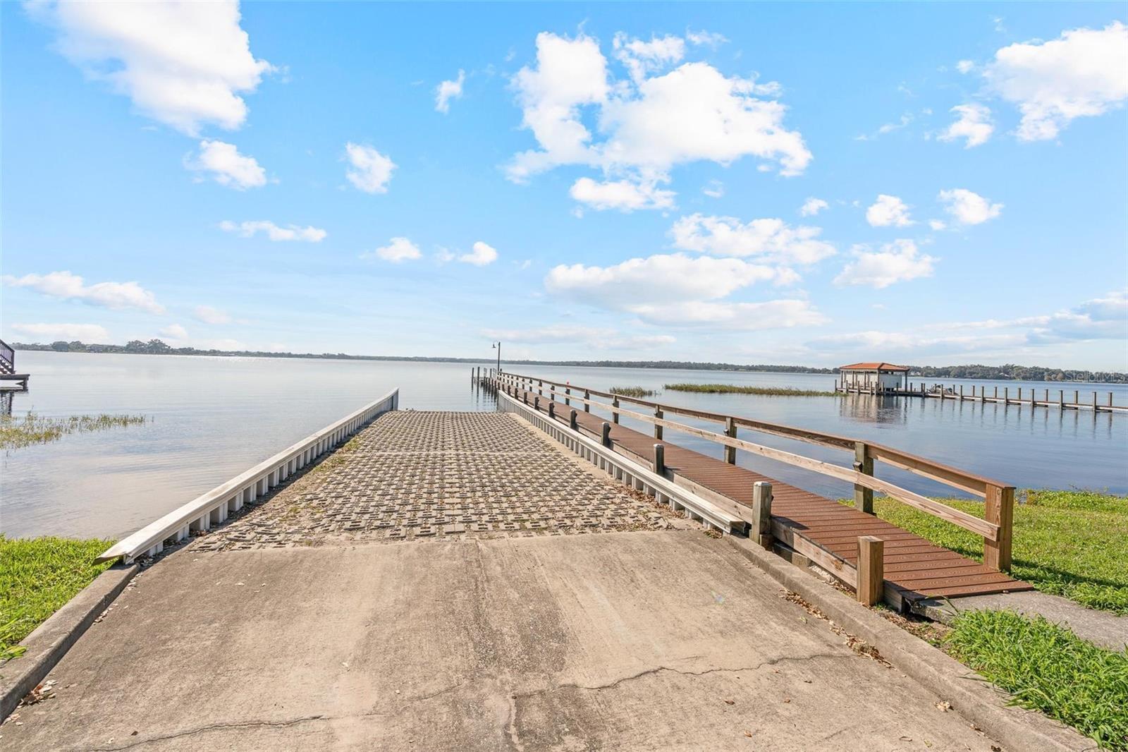 Image 28 of 32 For 717 Strihal Loop