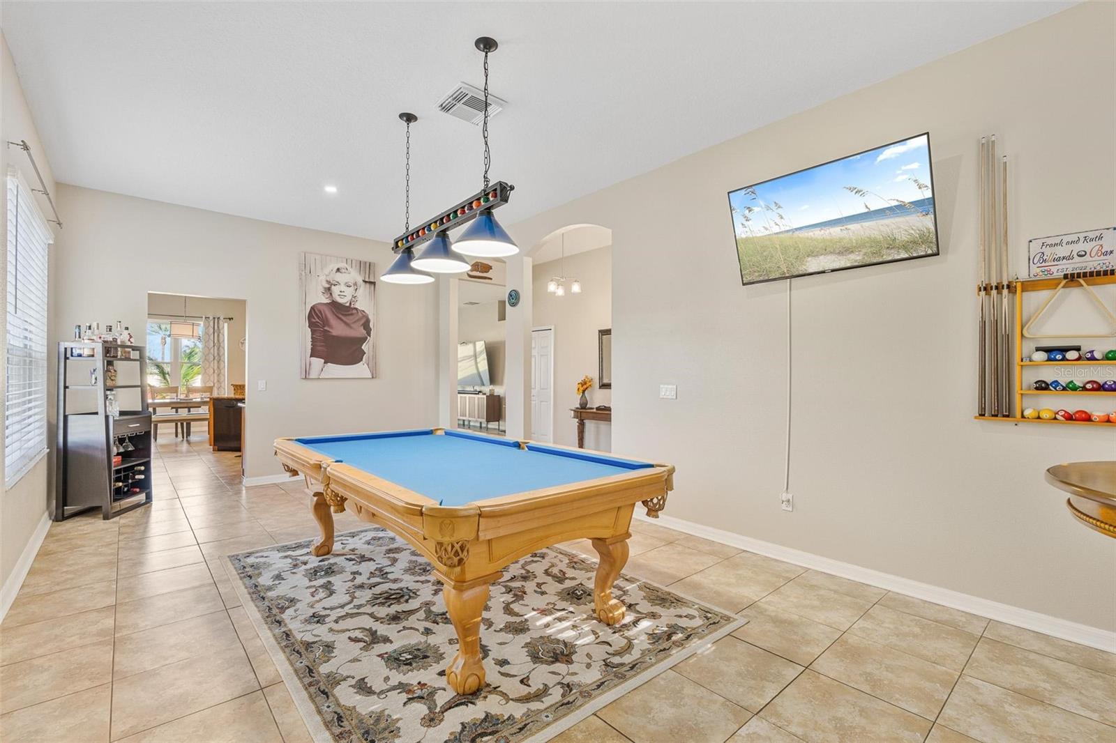 Image 4 of 32 For 717 Strihal Loop