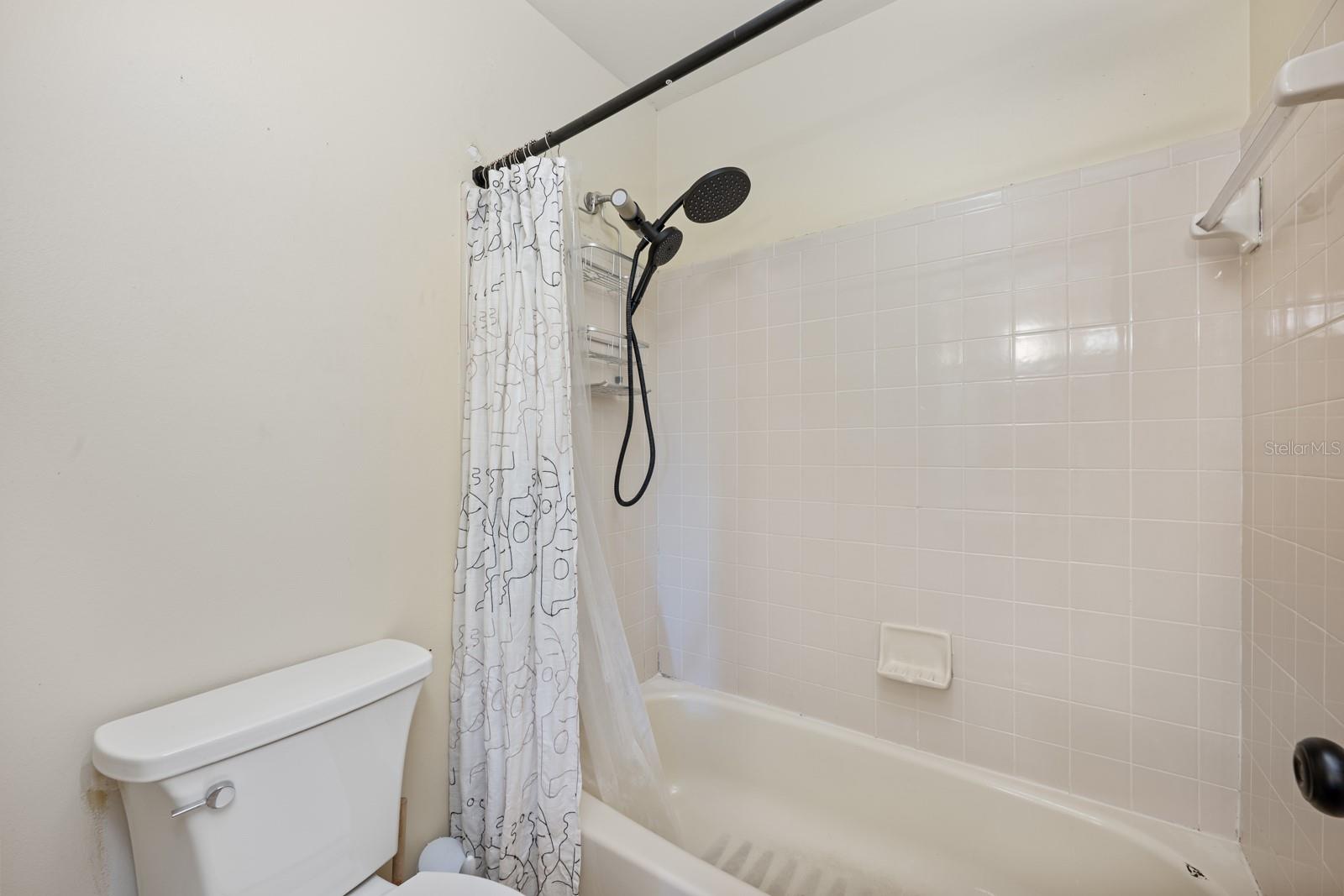 Image 12 of 21 For 2991 Embassy Court