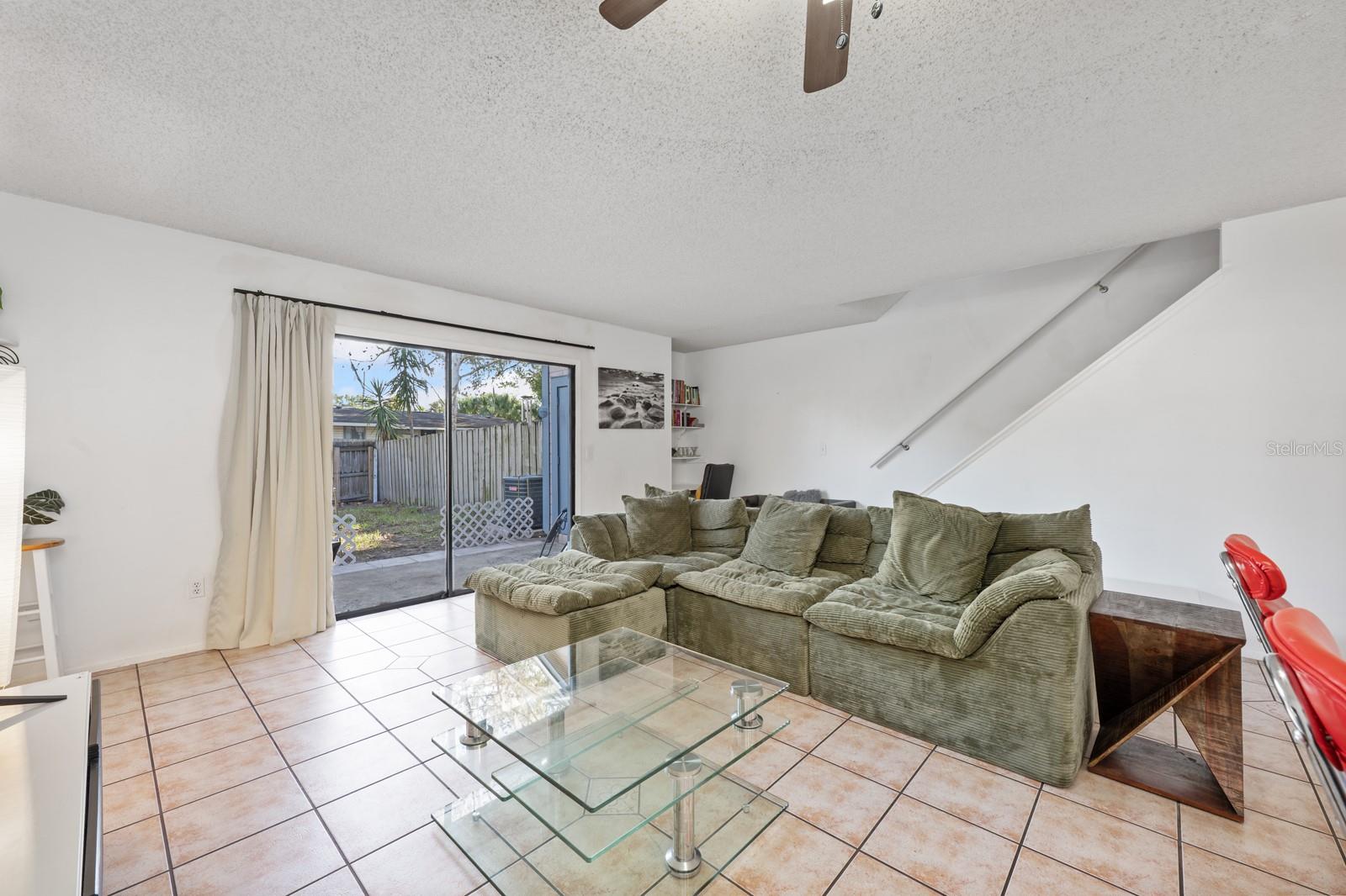 Image 6 of 21 For 2991 Embassy Court