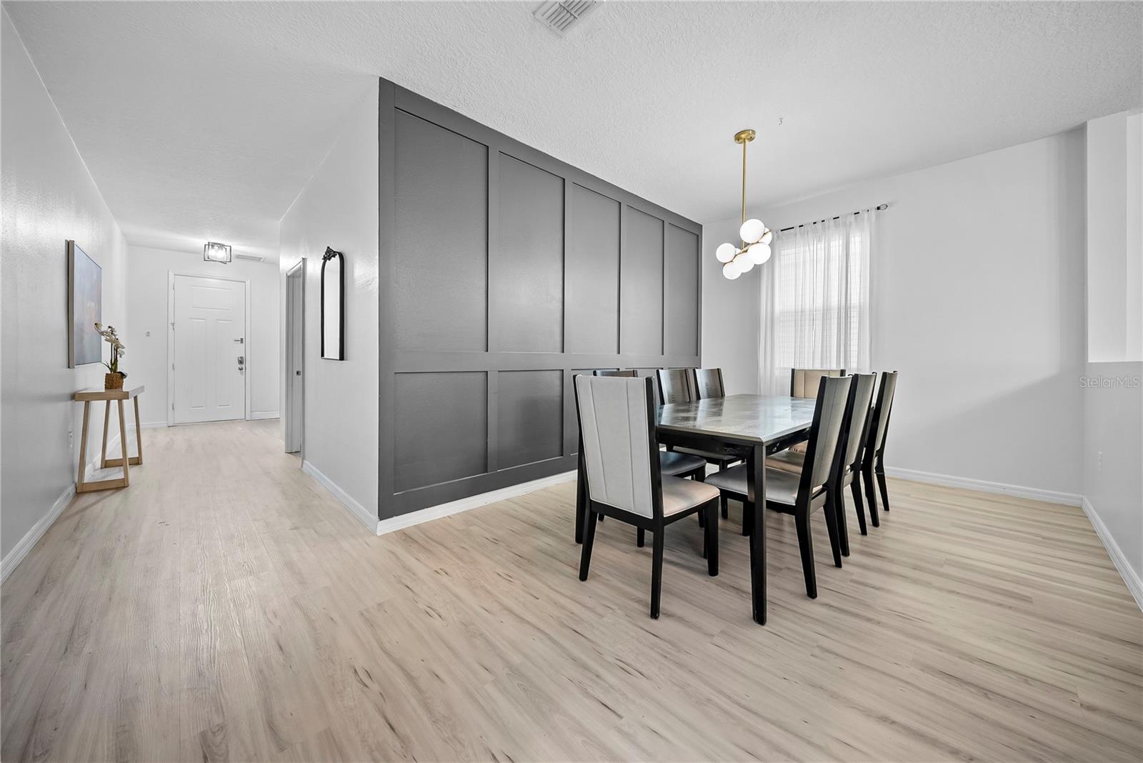 Image 18 of 66 For 4736 Blue Diamond Street