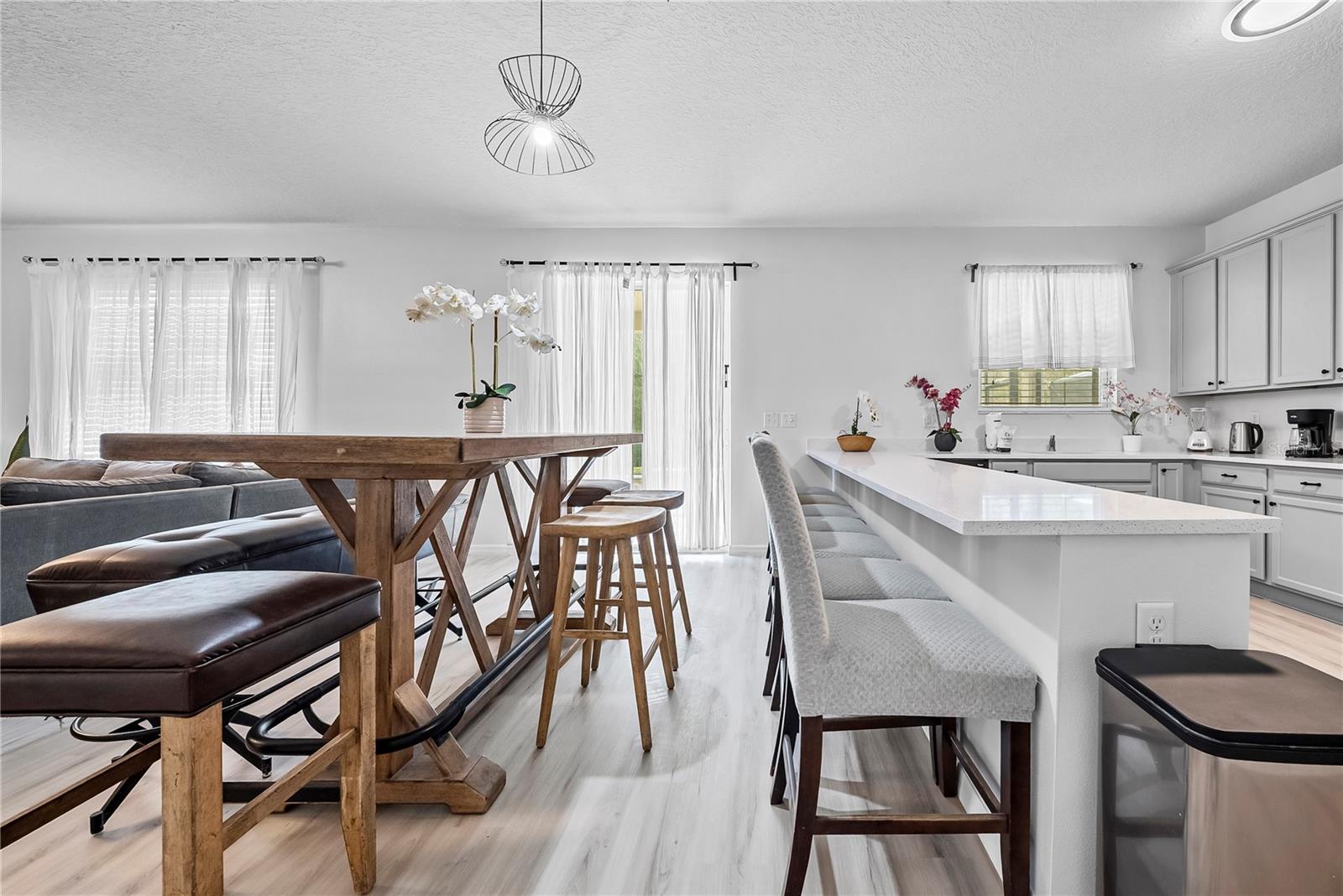 Image 22 of 66 For 4736 Blue Diamond Street