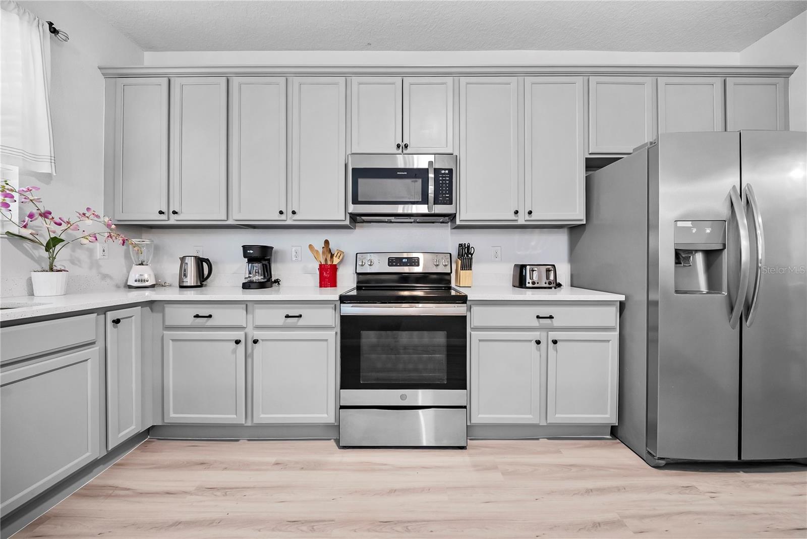 Image 24 of 66 For 4736 Blue Diamond Street