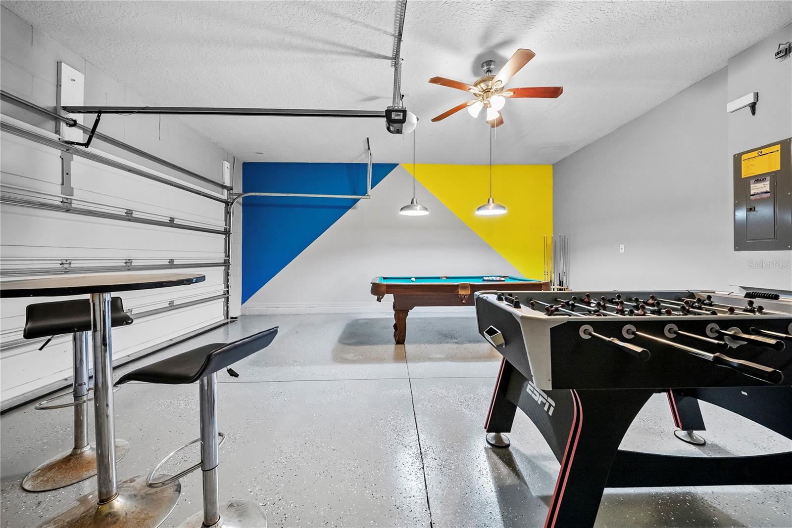 Image 29 of 66 For 4736 Blue Diamond Street