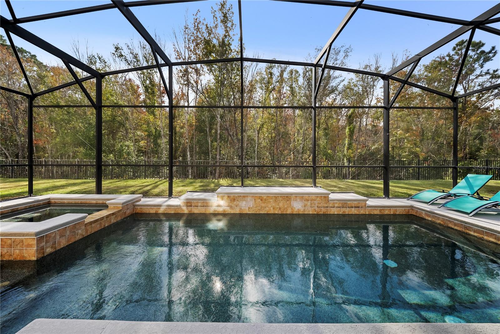 Image 3 of 66 For 4736 Blue Diamond Street