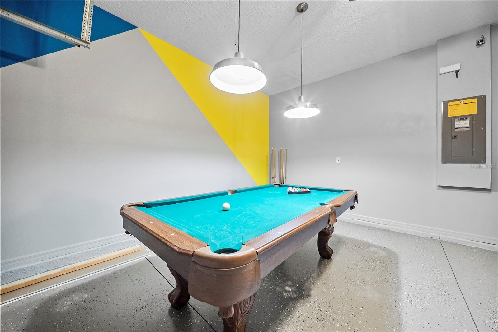 Image 30 of 66 For 4736 Blue Diamond Street