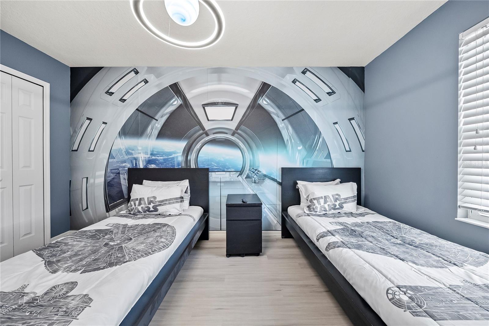 Image 62 of 66 For 4736 Blue Diamond Street