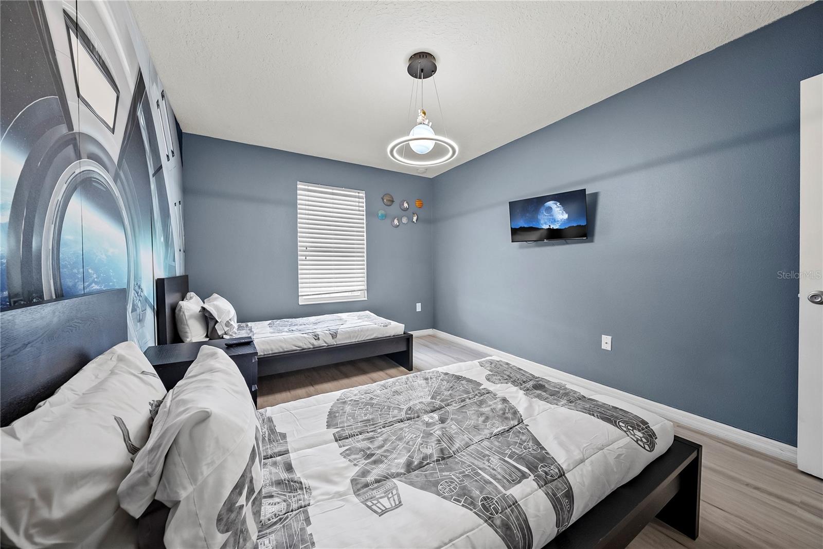 Image 63 of 66 For 4736 Blue Diamond Street