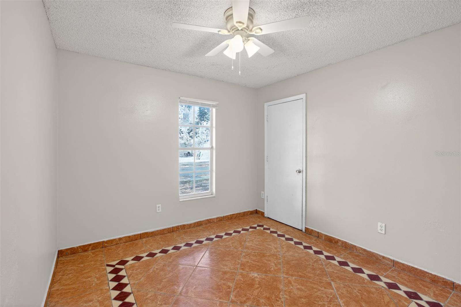 Image 19 of 30 For 493 Apopka Hills Circle