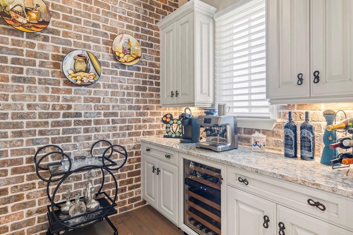 Image 9 of 52 For 10173 Mattraw Place