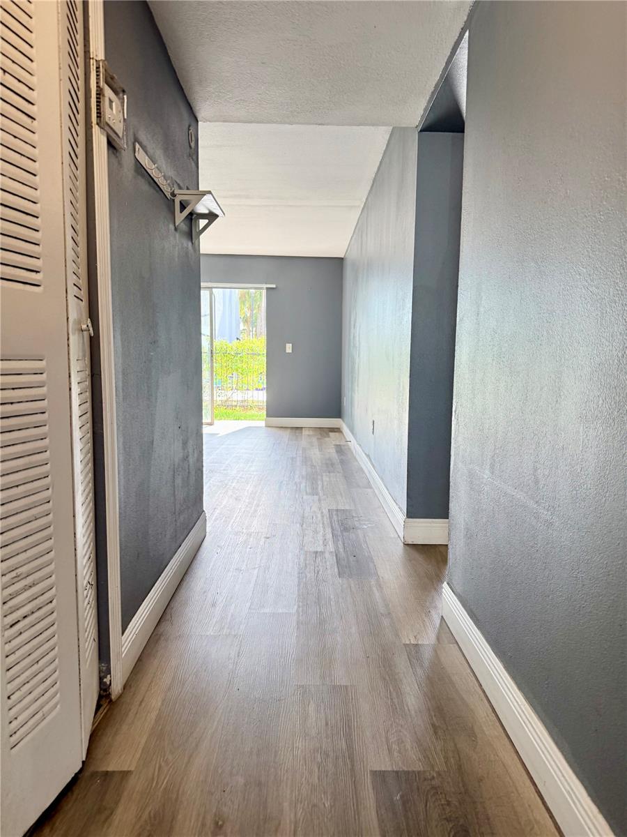 Image 2 of 19 For 4153 Semoran Boulevard 10