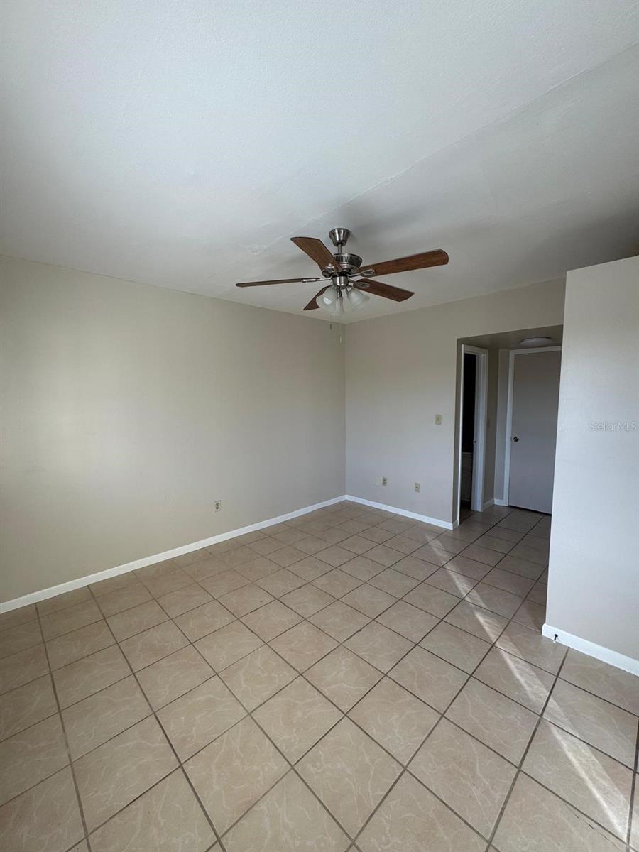 Image 14 of 18 For 2050 Oleander Boulevard 5-202