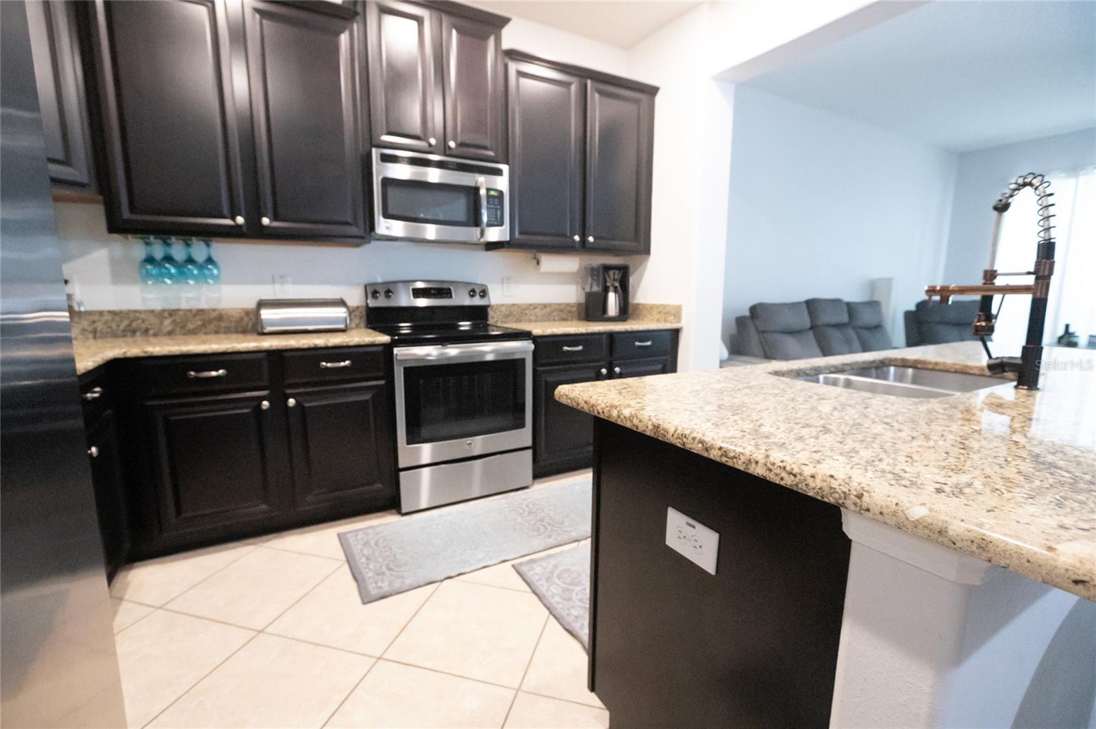 Image 22 of 47 For 1185 Seburn Road