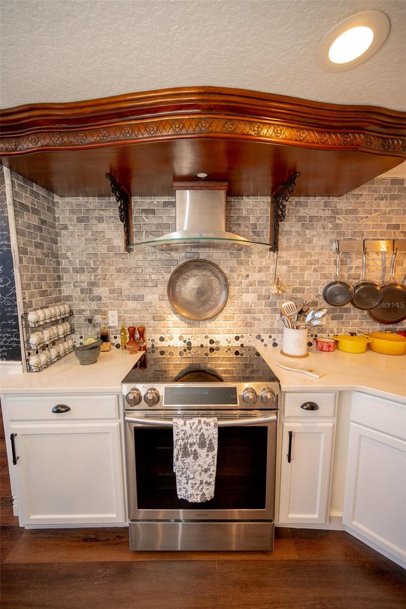 Image 34 of 90 For 9807 Wedgewood Lane