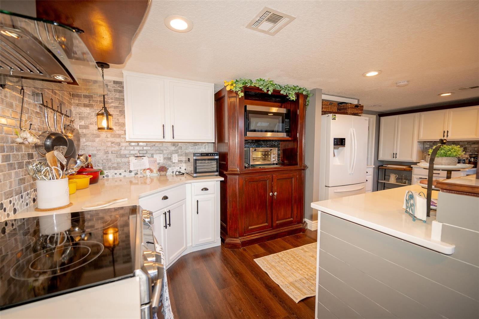 Image 36 of 90 For 9807 Wedgewood Lane