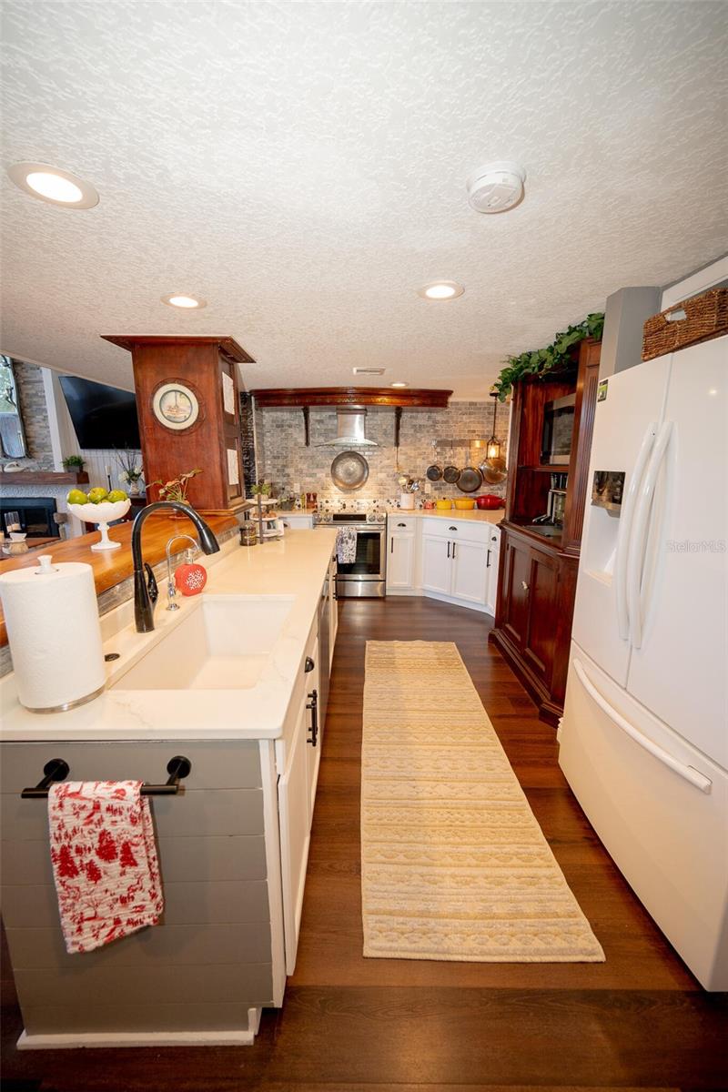 Image 37 of 90 For 9807 Wedgewood Lane