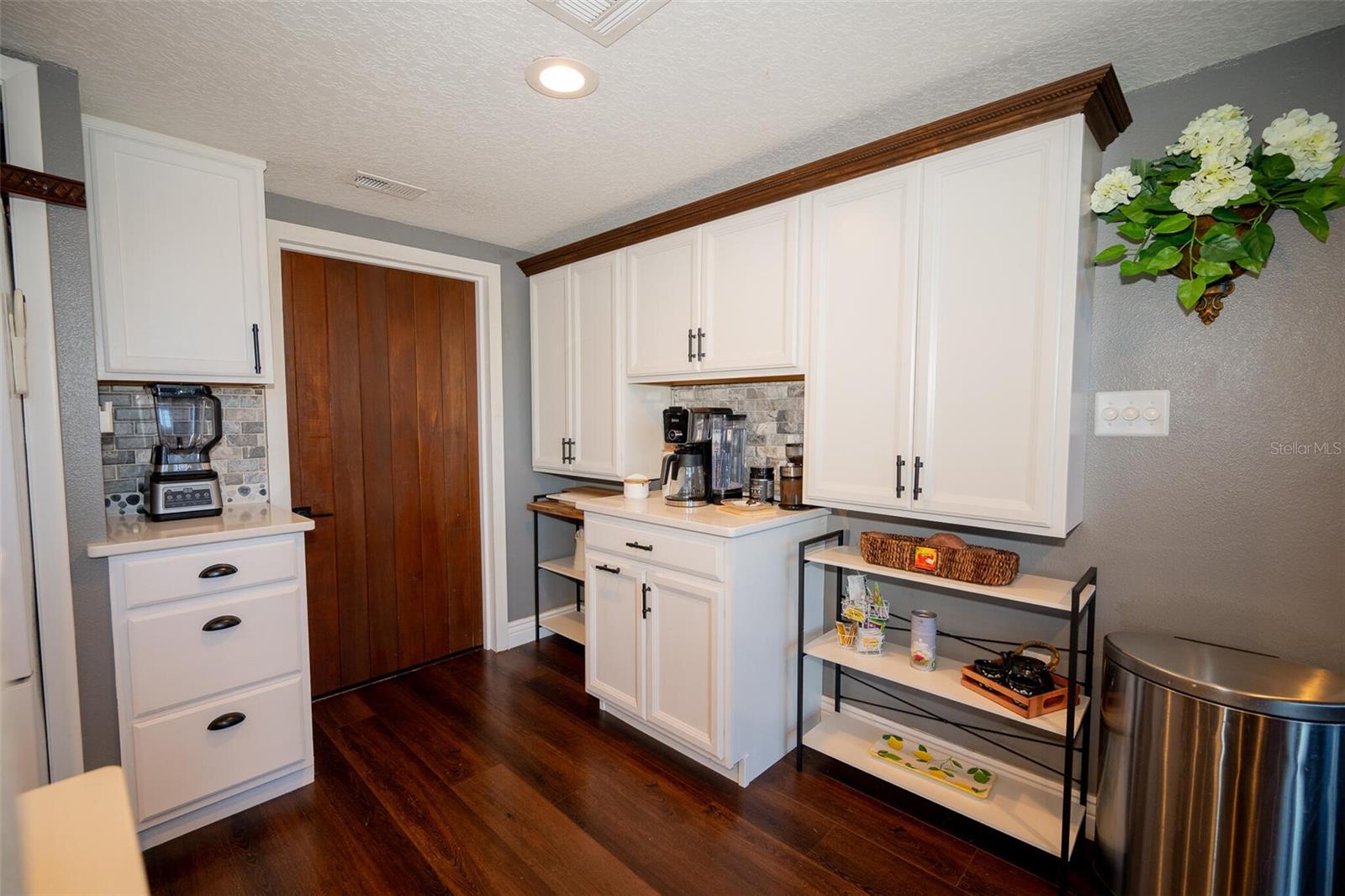 Image 39 of 90 For 9807 Wedgewood Lane