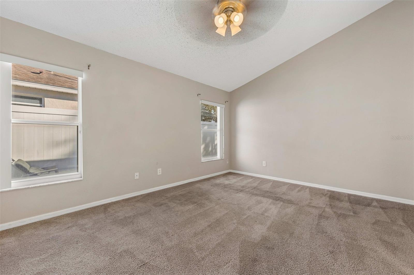 Image 11 of 33 For 2627 Oneida Loop