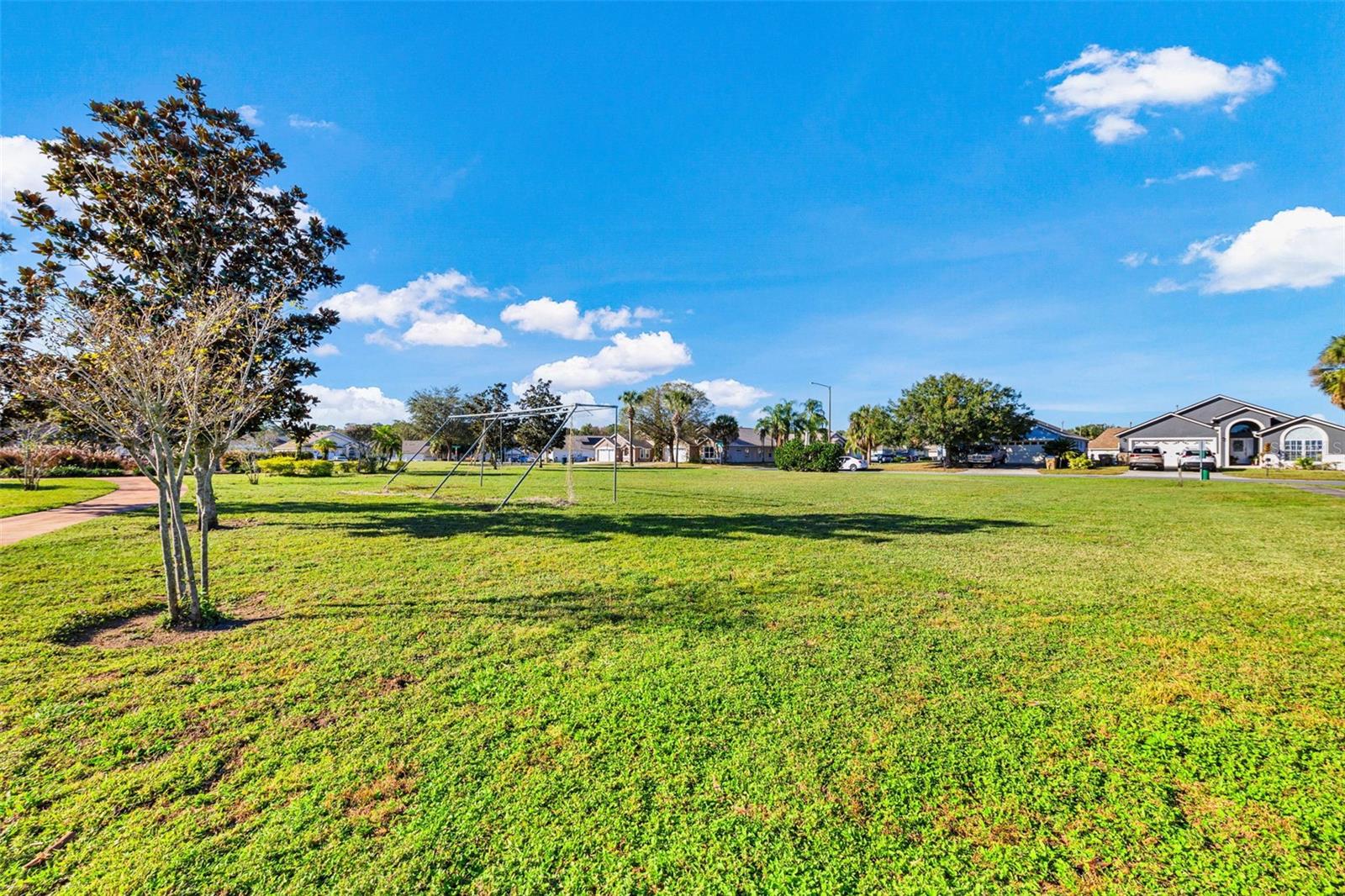 Image 31 of 33 For 2627 Oneida Loop