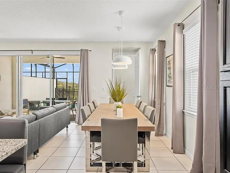 Image 12 of 45 For 1521 Carey Palm Circle