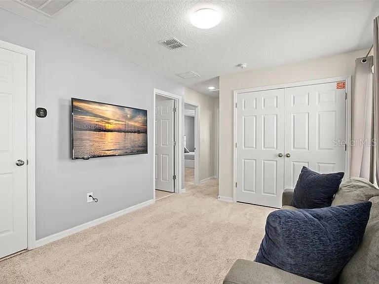 Image 16 of 45 For 1521 Carey Palm Circle