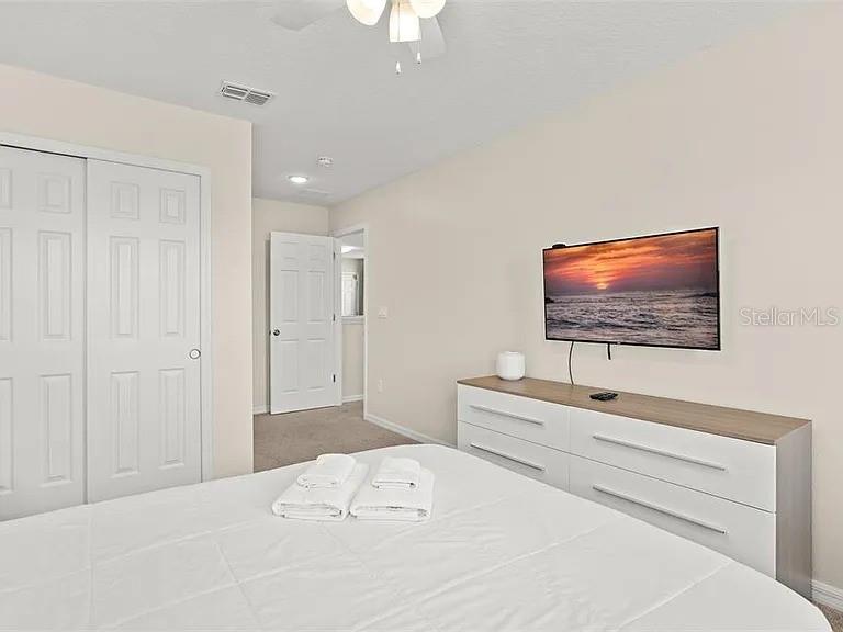 Image 27 of 45 For 1521 Carey Palm Circle