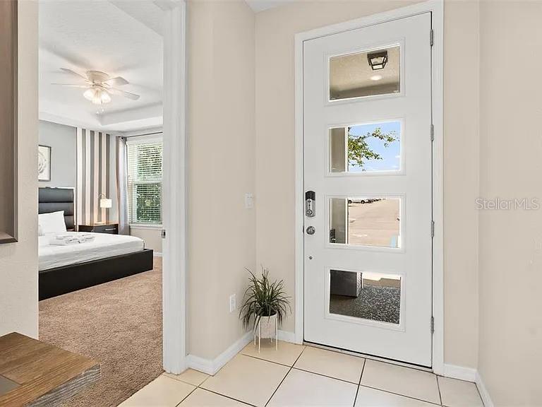 Image 4 of 45 For 1521 Carey Palm Circle