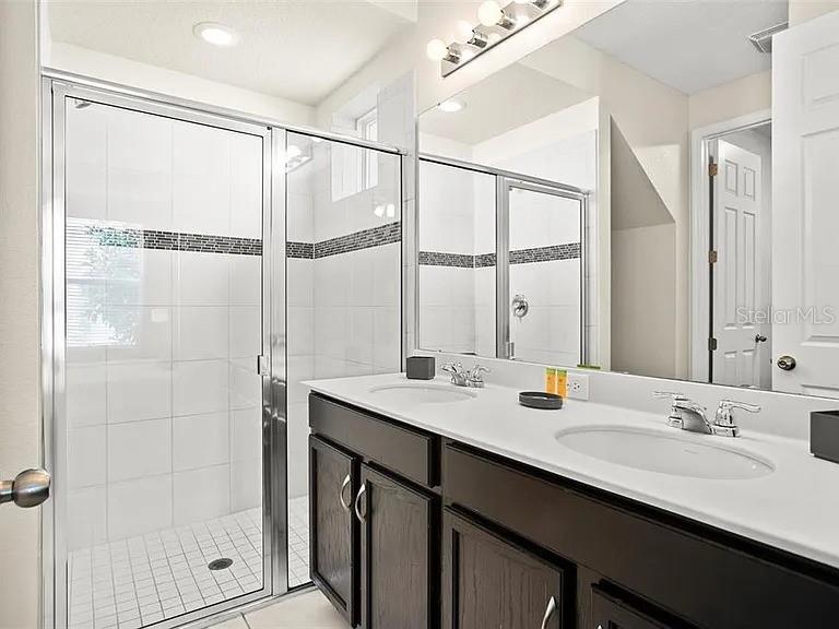 Image 7 of 45 For 1521 Carey Palm Circle