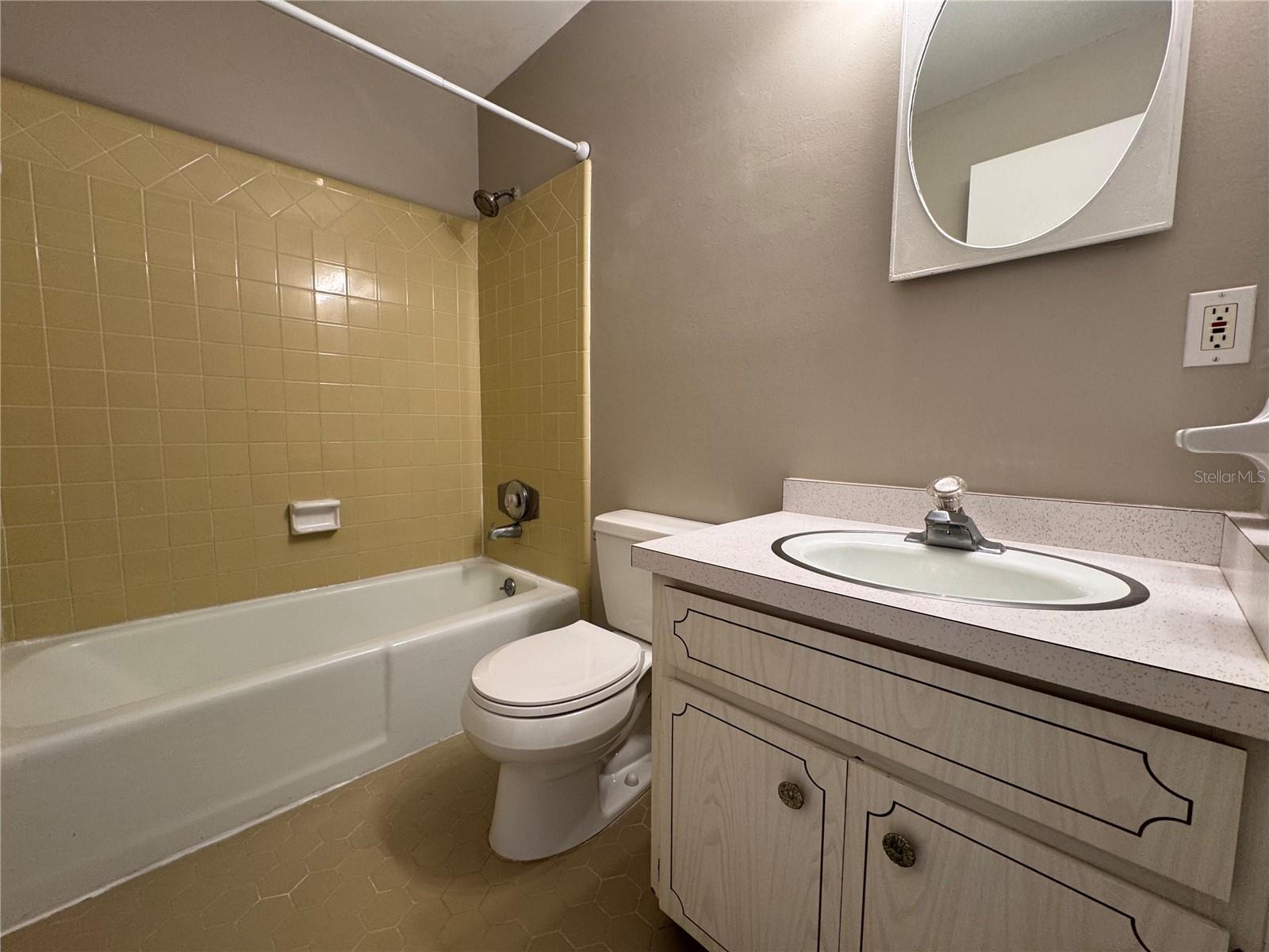 Image 19 of 32 For 623 Rugby Street