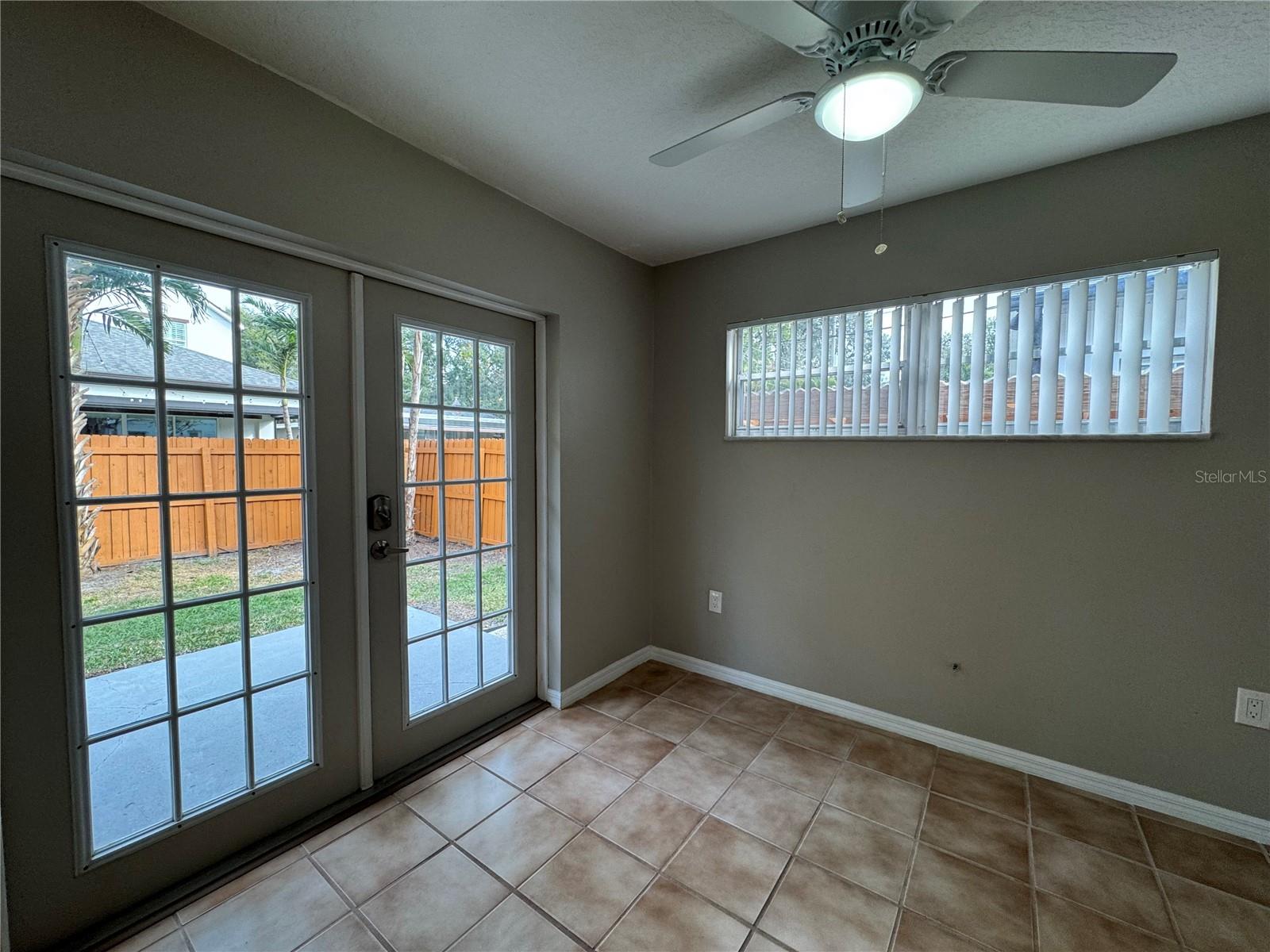 Image 27 of 32 For 623 Rugby Street