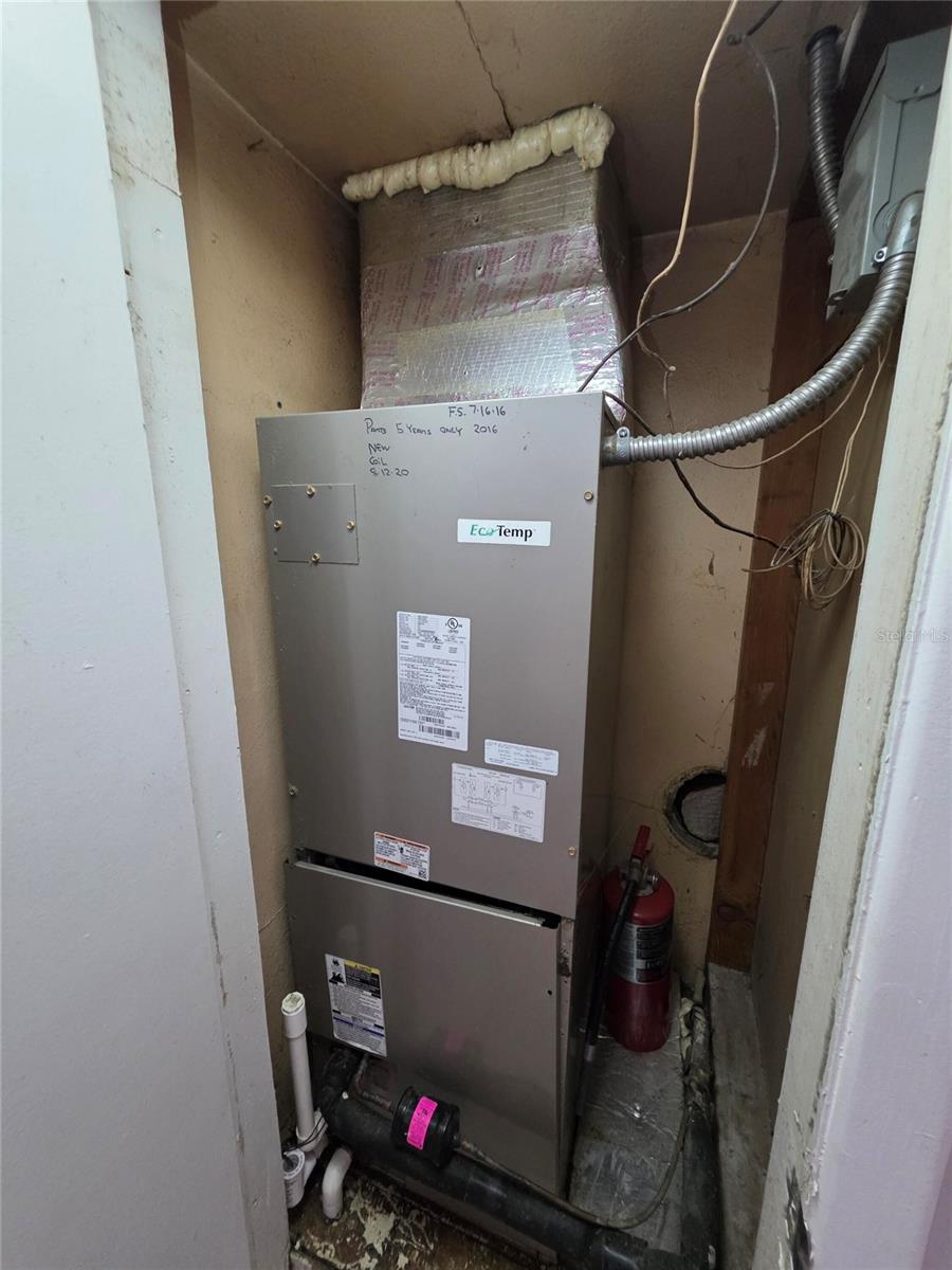 Image 12 of 15 For 2728 39th Avenue N