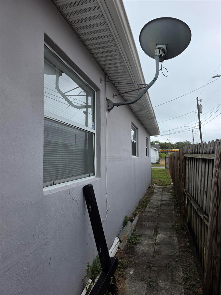 Image 14 of 15 For 2728 39th Avenue N