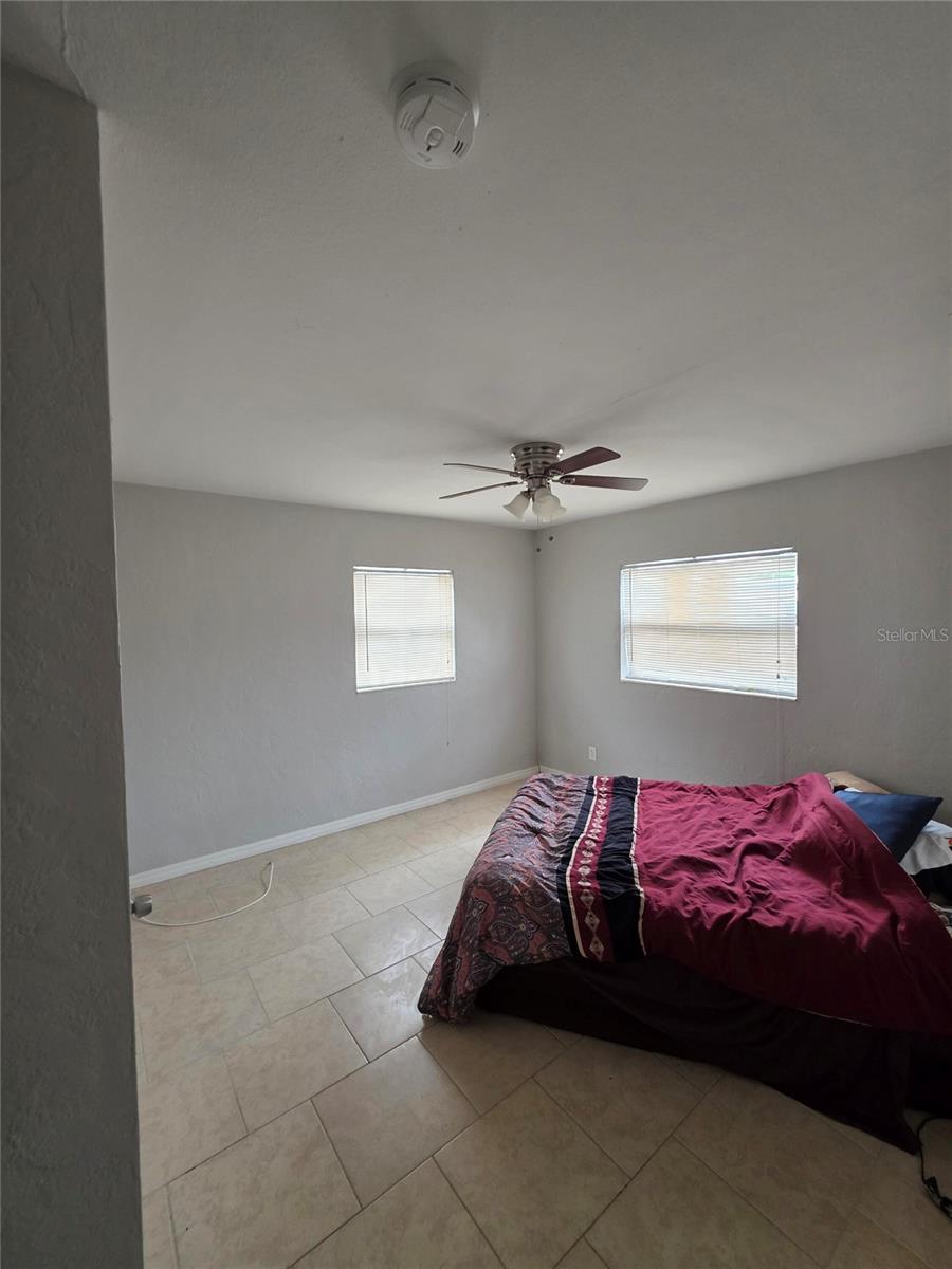 Image 6 of 15 For 2728 39th Avenue N