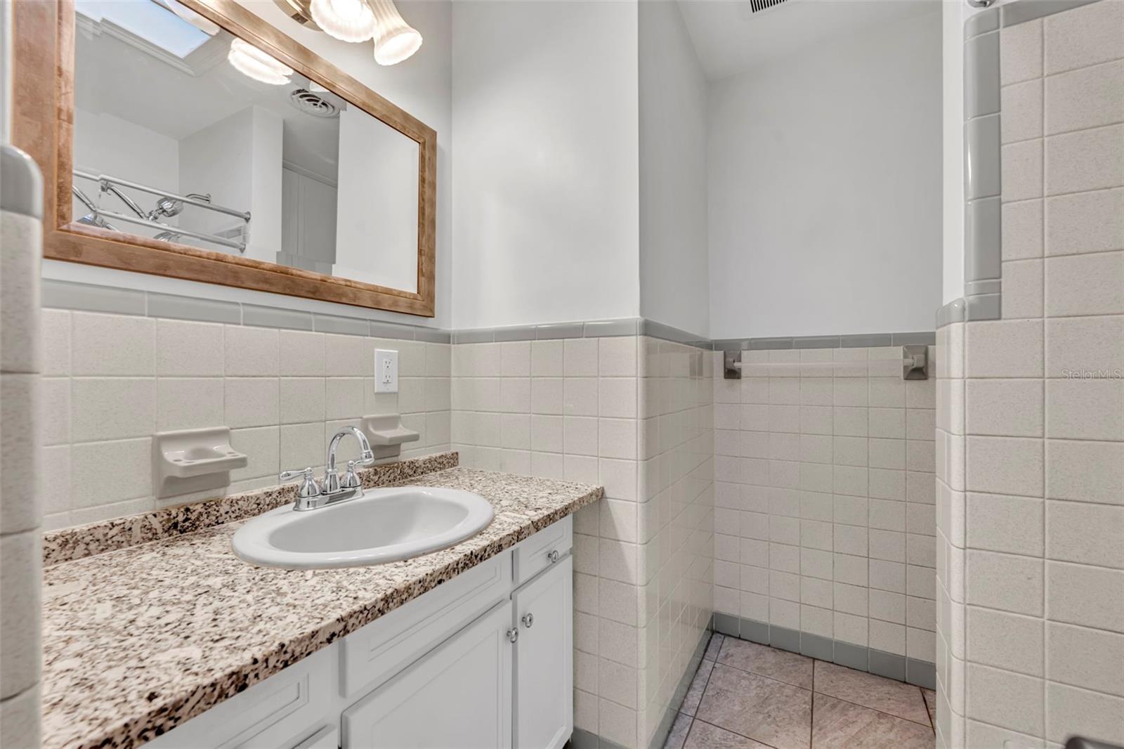 Image 23 of 31 For 2350 Cady Way