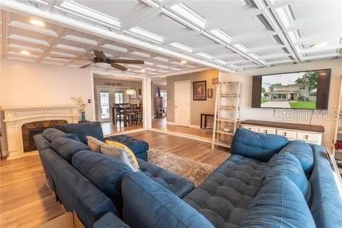 Image 2 of 9 For 168 Lake Daisy Terrace