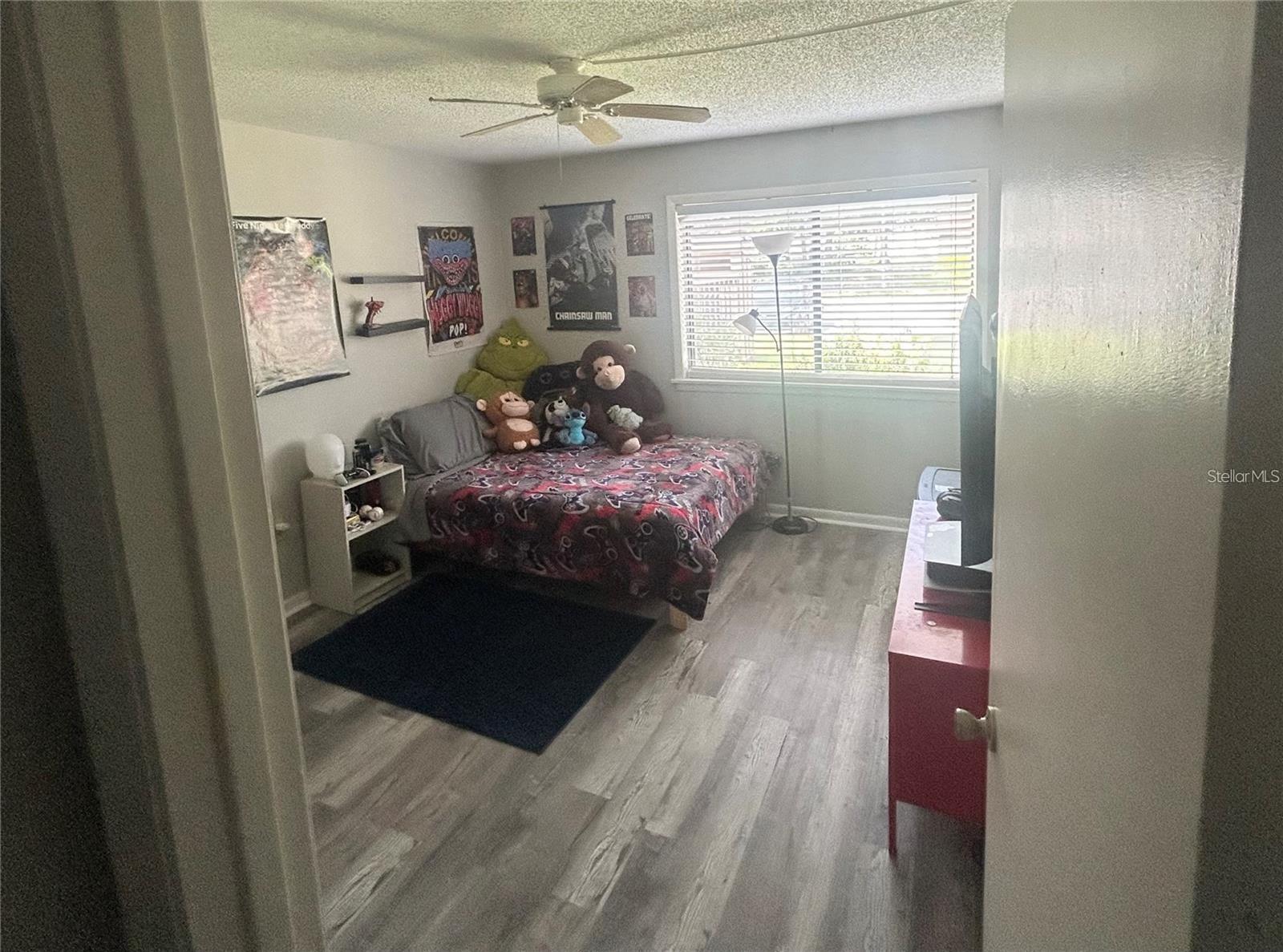 Image 7 of 10 For 5137 Eaglesmere Drive E05