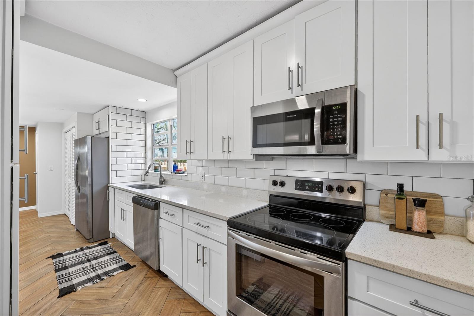 Image 12 of 33 For 1209 Crenshaw Street