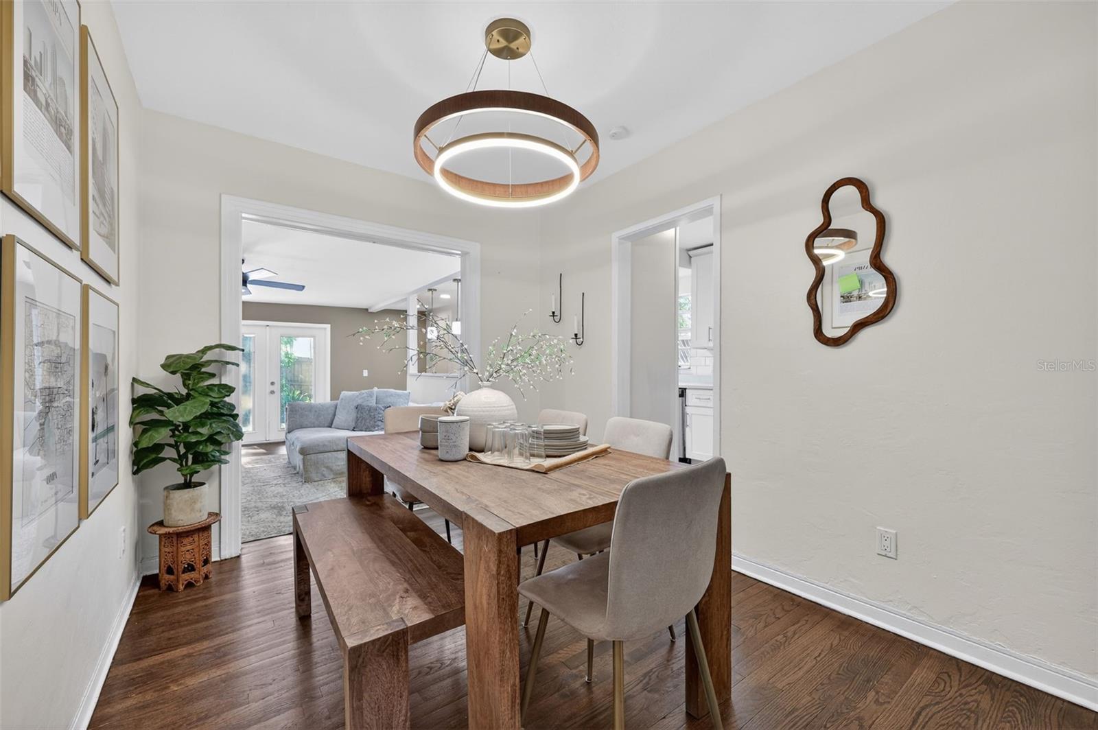 Image 13 of 33 For 1209 Crenshaw Street