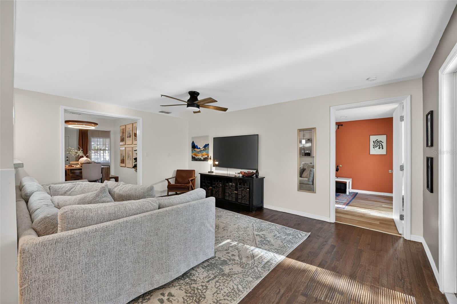 Image 16 of 33 For 1209 Crenshaw Street