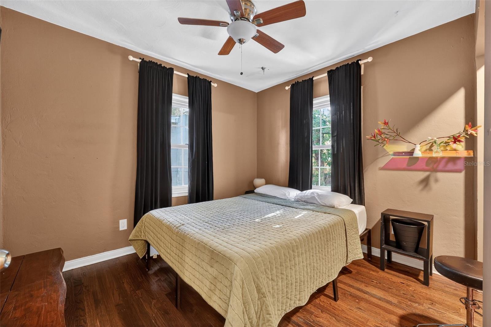 Image 20 of 33 For 1209 Crenshaw Street