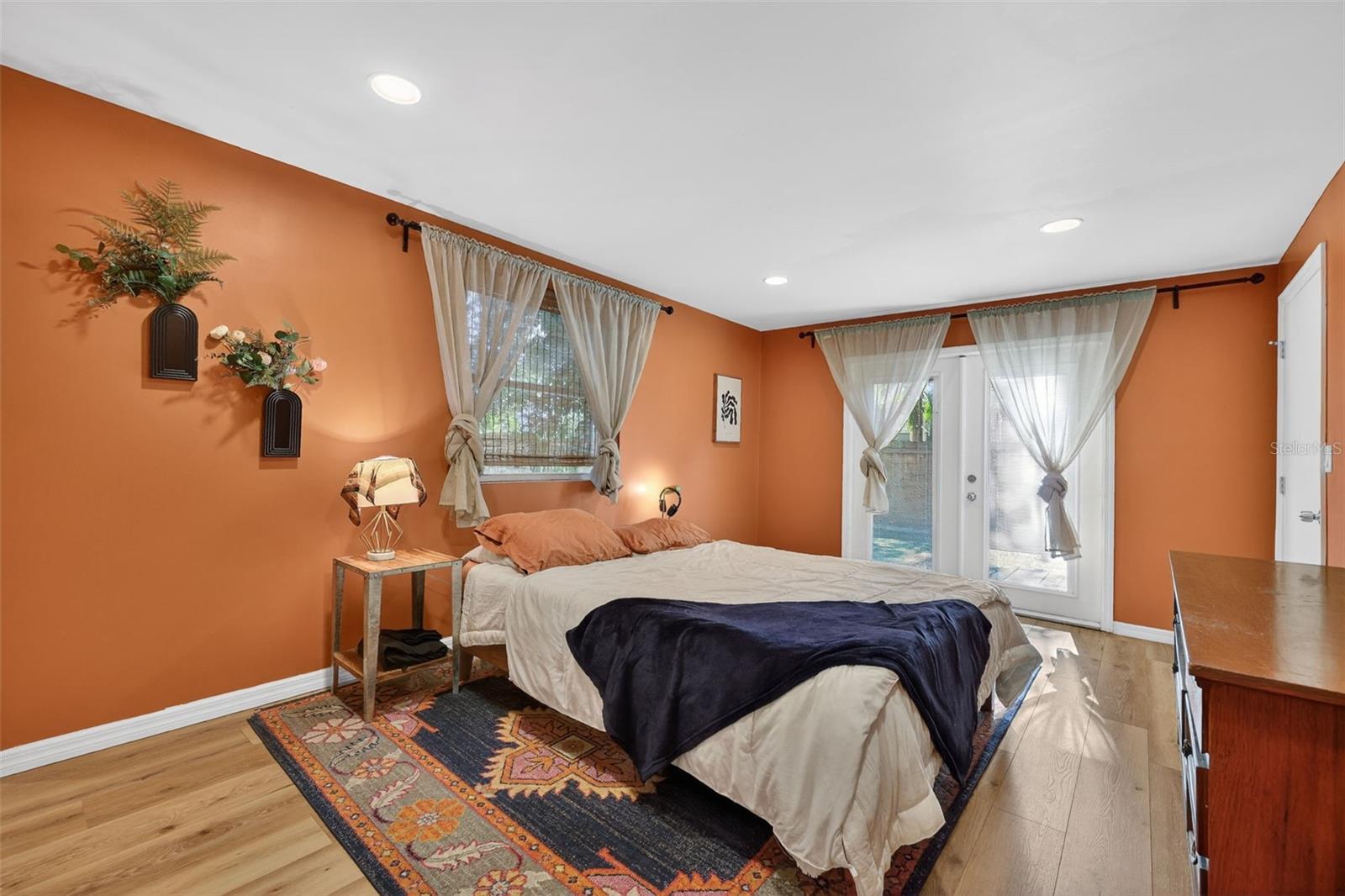 Image 24 of 33 For 1209 Crenshaw Street