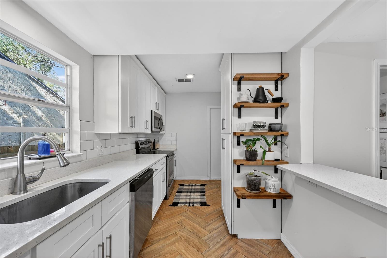 Image 8 of 33 For 1209 Crenshaw Street