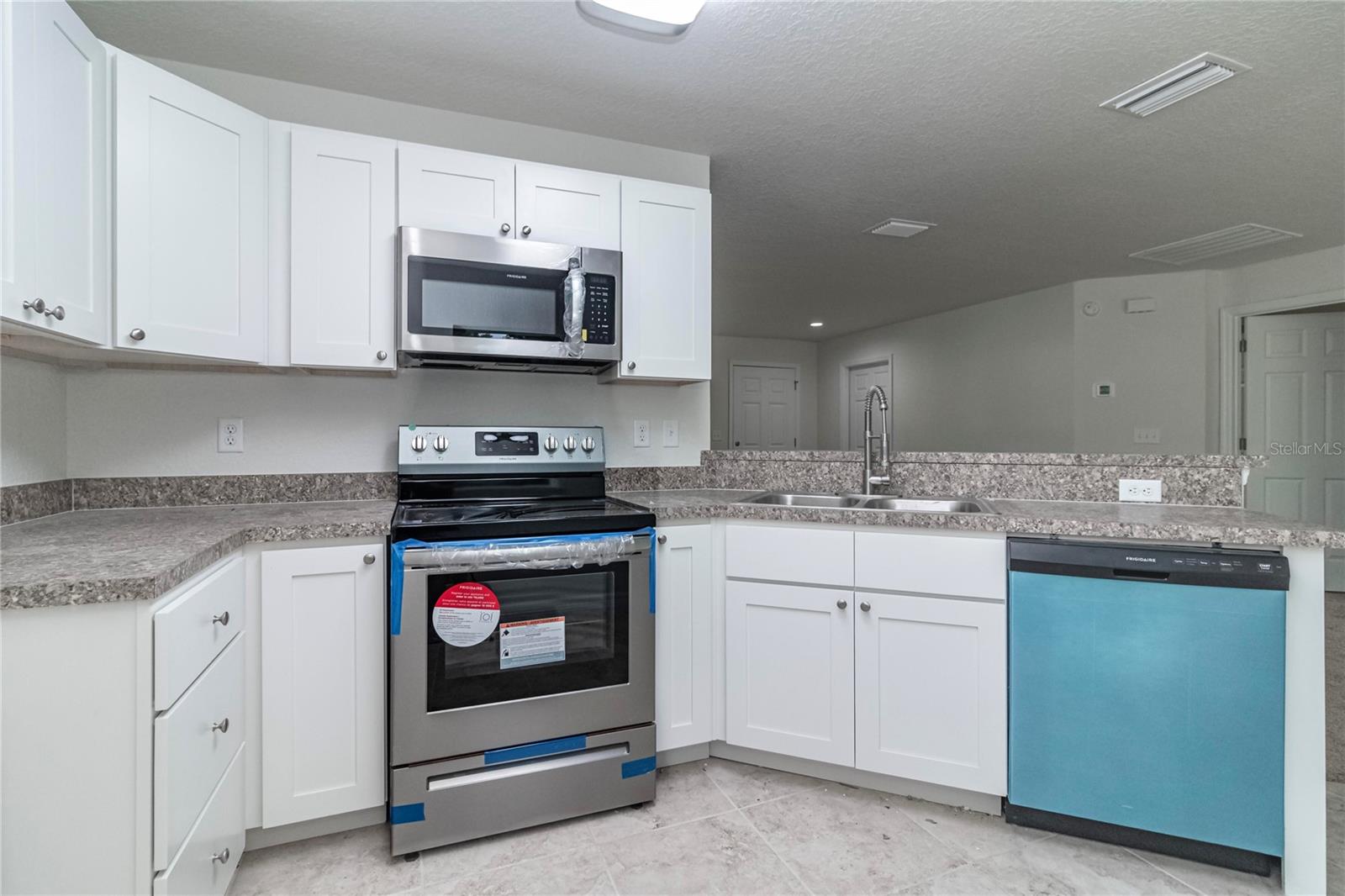 Image 9 of 35 For 61 Larch Run