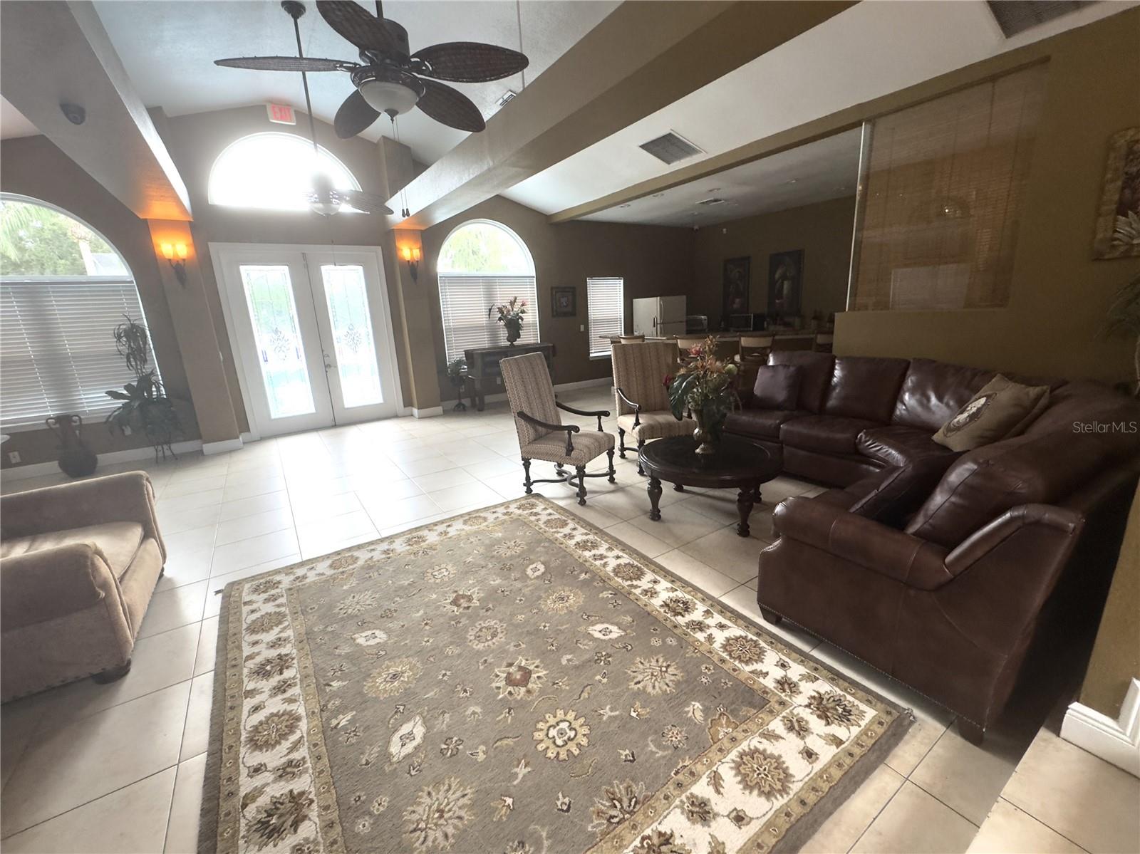 Image 18 of 31 For 2504 Grassy Point Drive 202