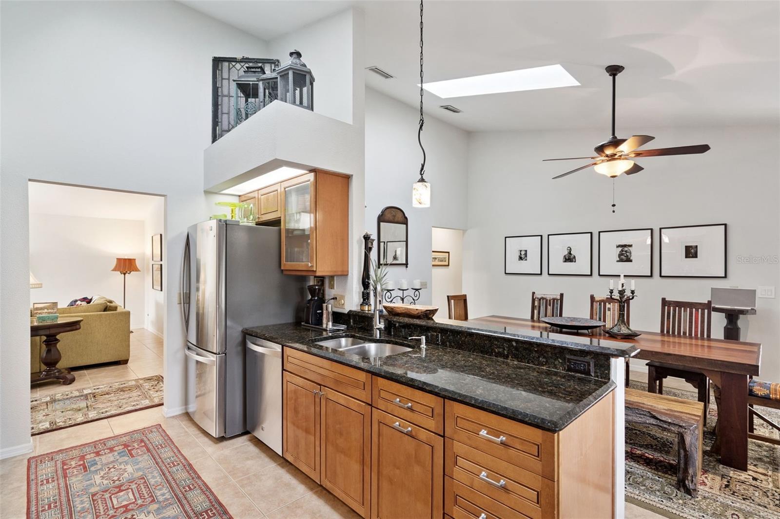 Image 20 of 63 For 248 New Waterford Place