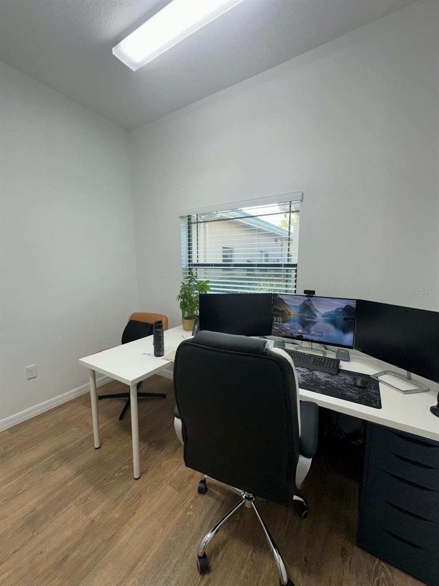 Image 16 of 28 For 4373 Hunters Park Lane B