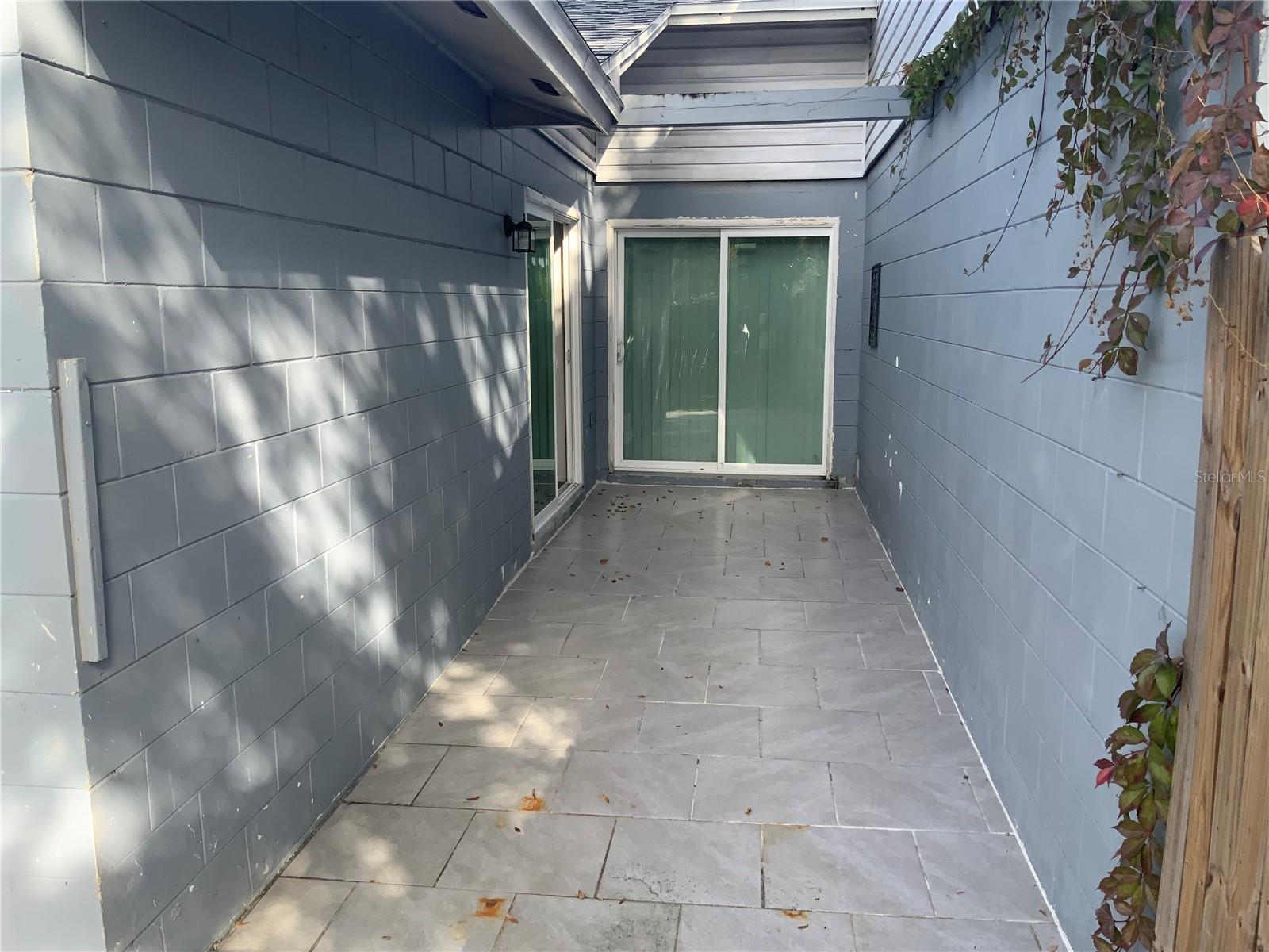 Image 18 of 41 For 6132 Sandcrest Circle