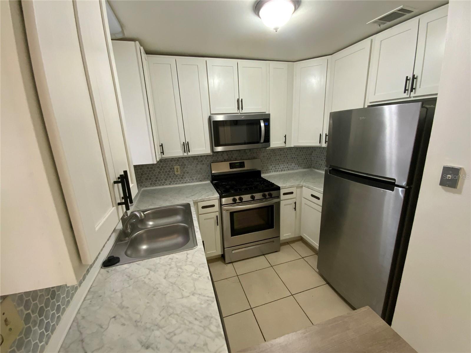 Image 31 of 41 For 6132 Sandcrest Circle